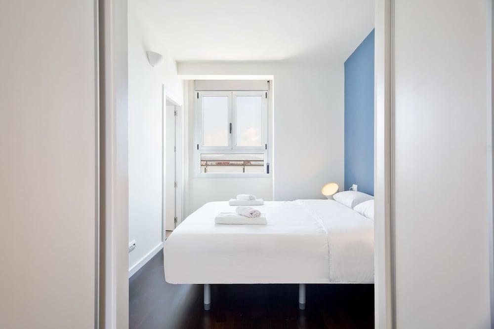 Olala Port Forum Apartments 圣阿德里安-德贝索斯 外观 照片